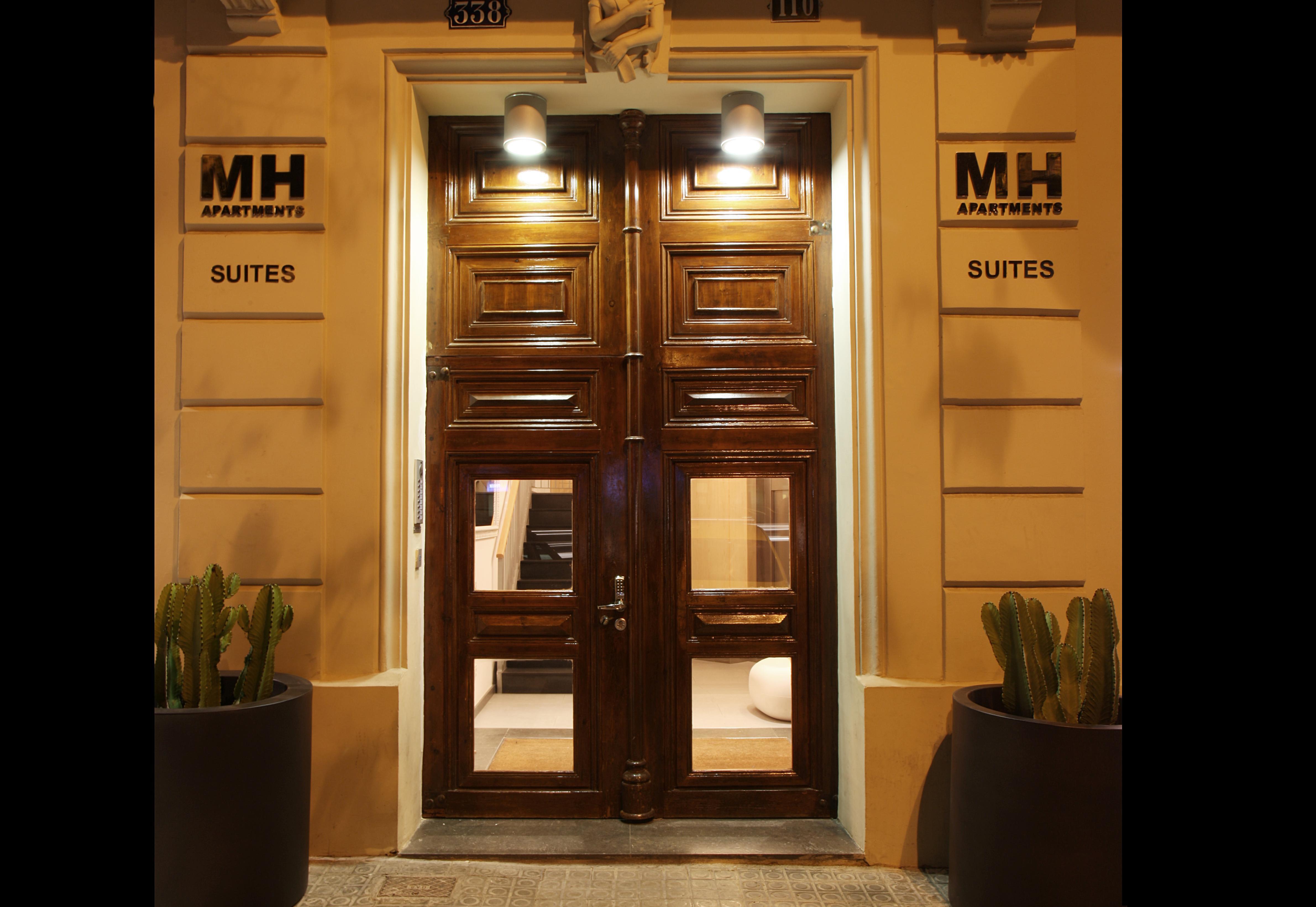 Mh Apartments Suites Barcelona Exterior foto